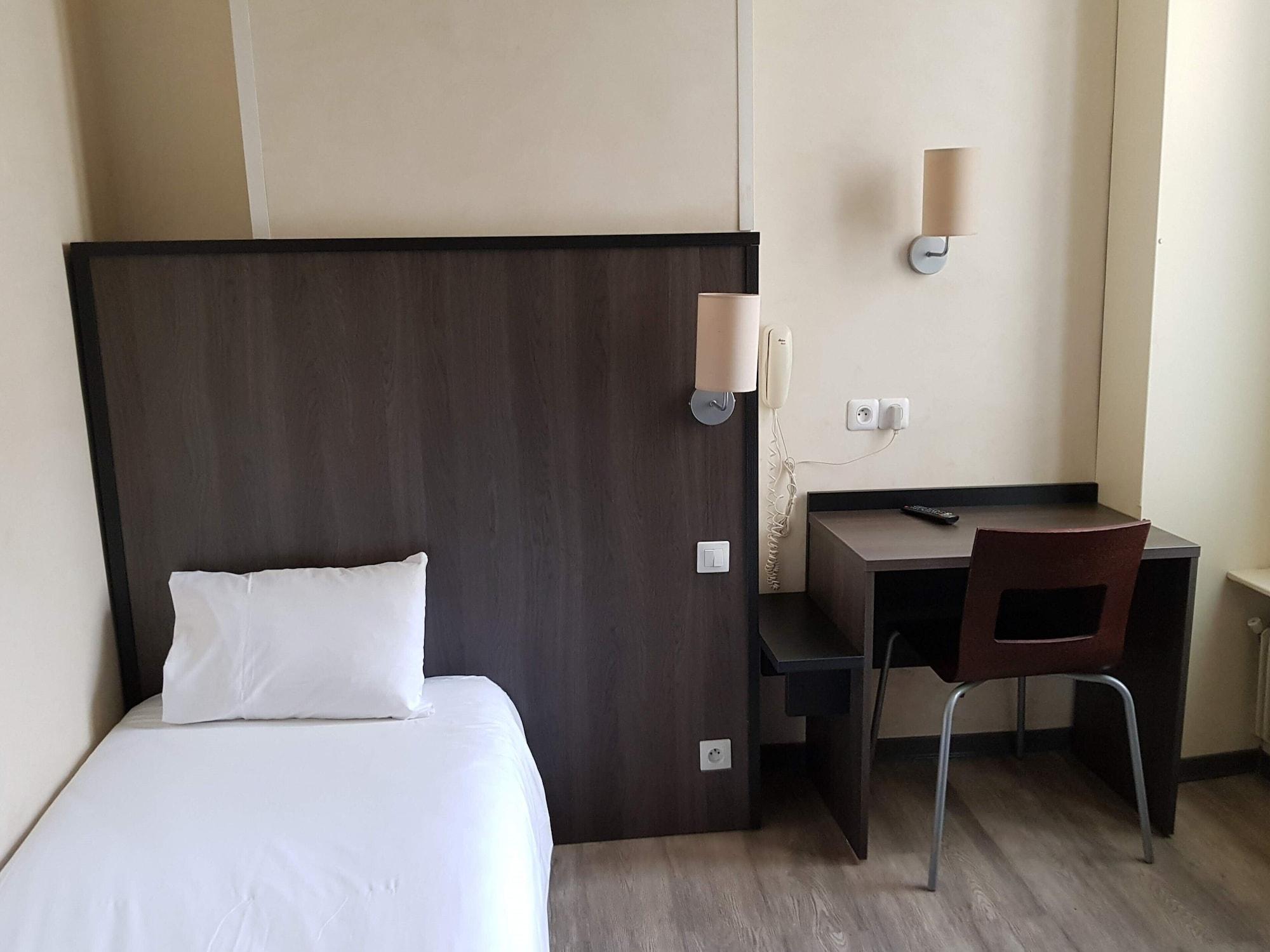 Hotel D'Anjou Levallois-Perret Eksteriør billede
