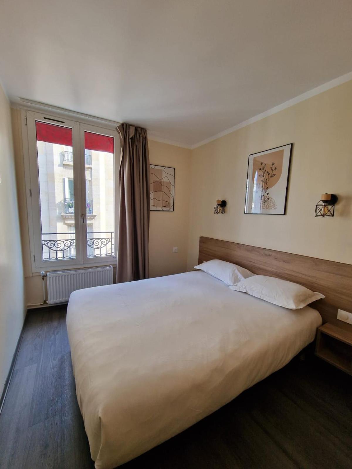 Hotel D'Anjou Levallois-Perret Eksteriør billede