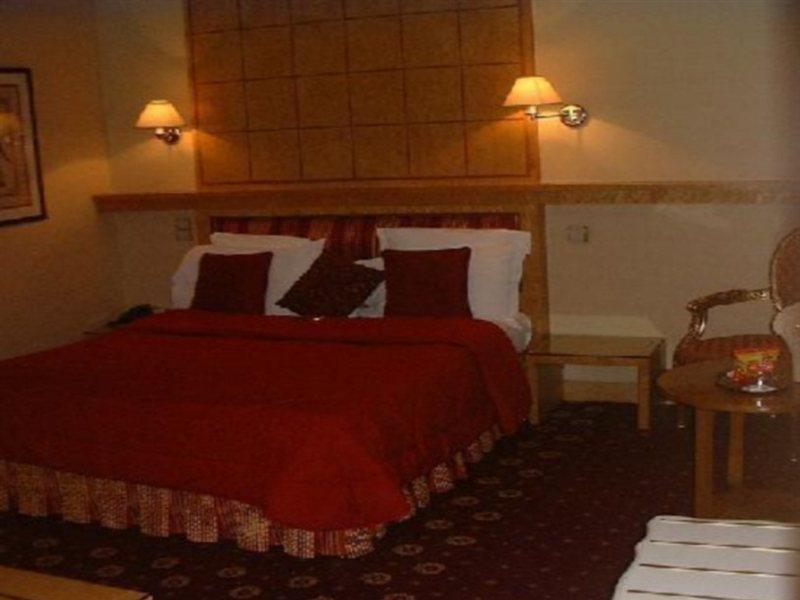 Hotel D'Anjou Levallois-Perret Eksteriør billede