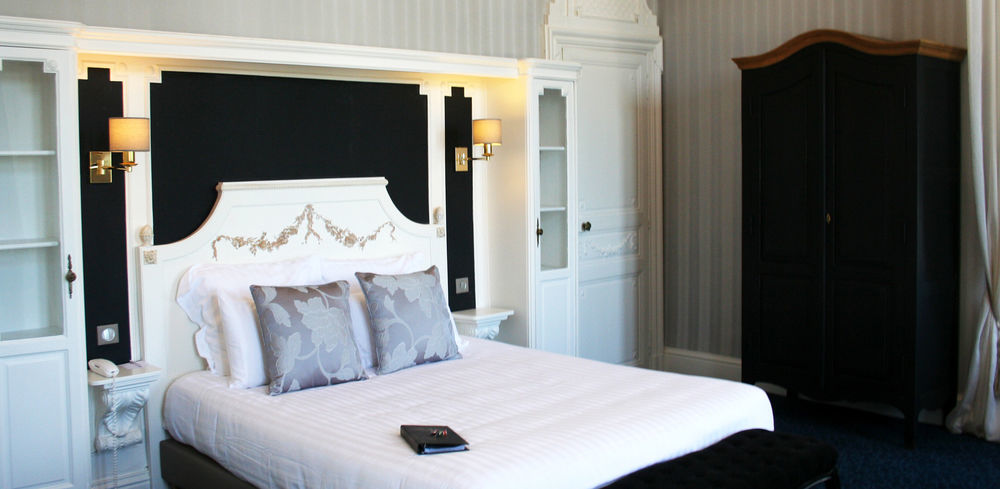 Hotel D'Anjou Levallois-Perret Eksteriør billede